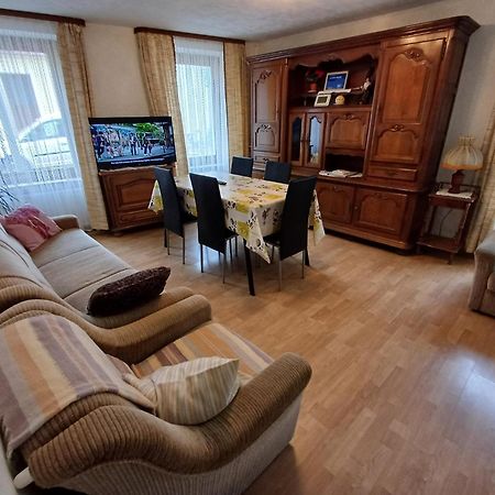 Apartmán Location-Meuble Issenheim Exteriér fotografie